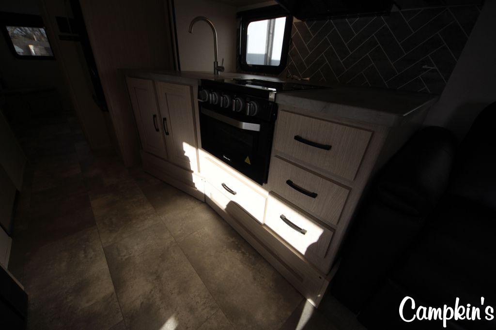 2022 COACHMEN APEX 300BHS