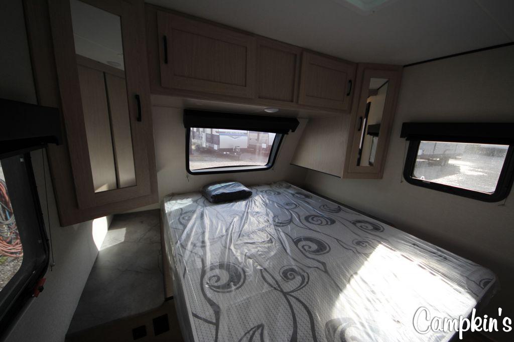 2022 COACHMEN APEX 300BHS