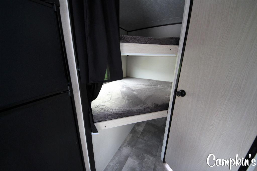 2022 COACHMEN APEX NANO 208BHS