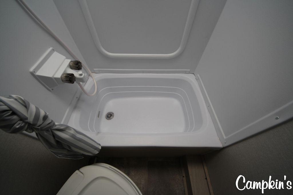 2022 COACHMEN APEX NANO 208BHS