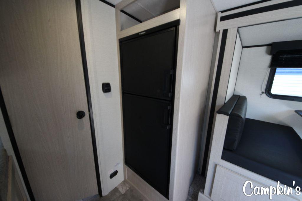 2022 COACHMEN APEX NANO 194BHS