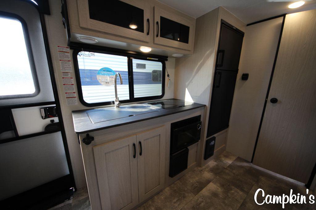 2023 COACHMEN APEX NANO 203RBK