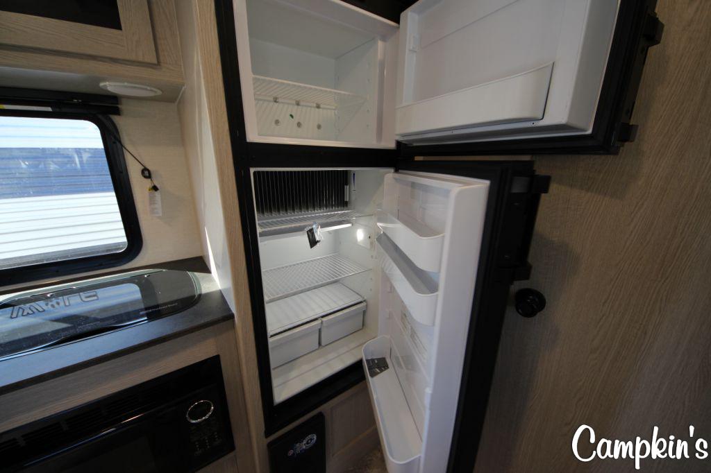 2023 COACHMEN APEX NANO 203RBK