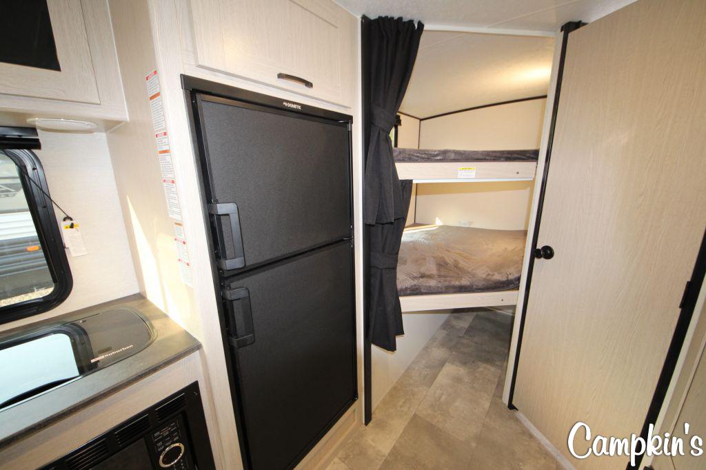 2022 COACHMEN APEX NANO 208BHS