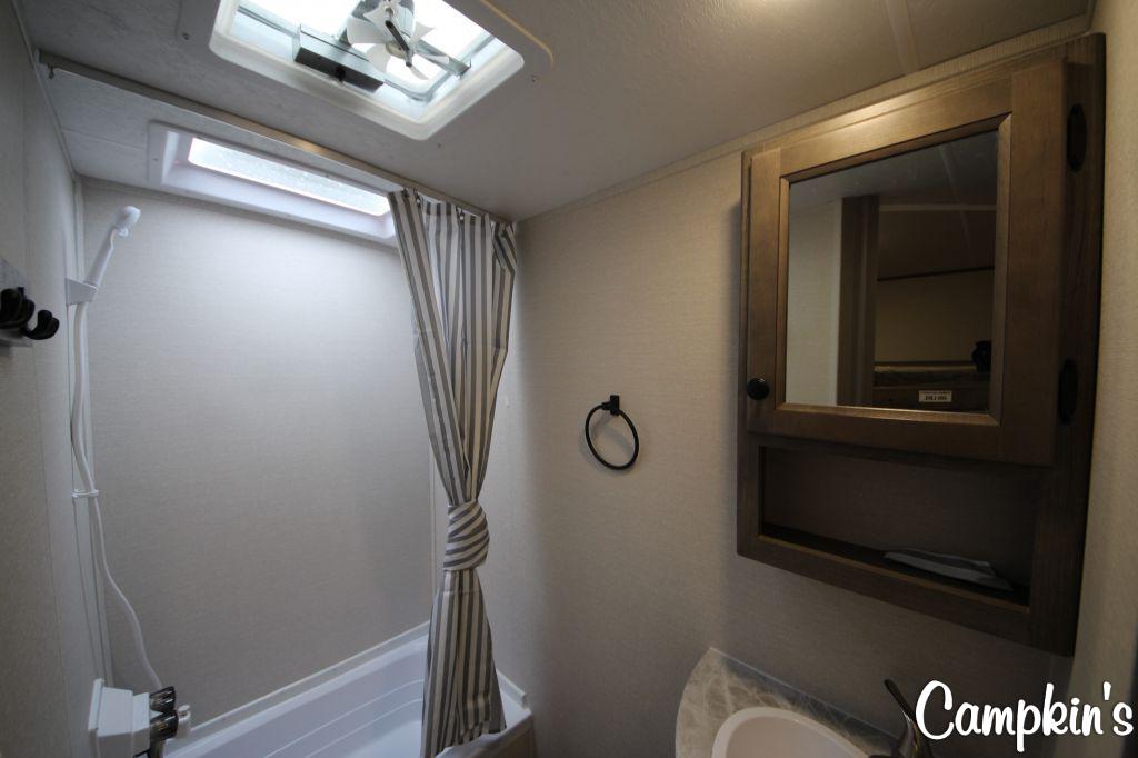 2021 COACHMEN APEX NANO 208BHS