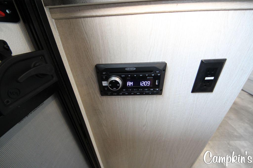 2022 COACHMEN APEX NANO 208BHS