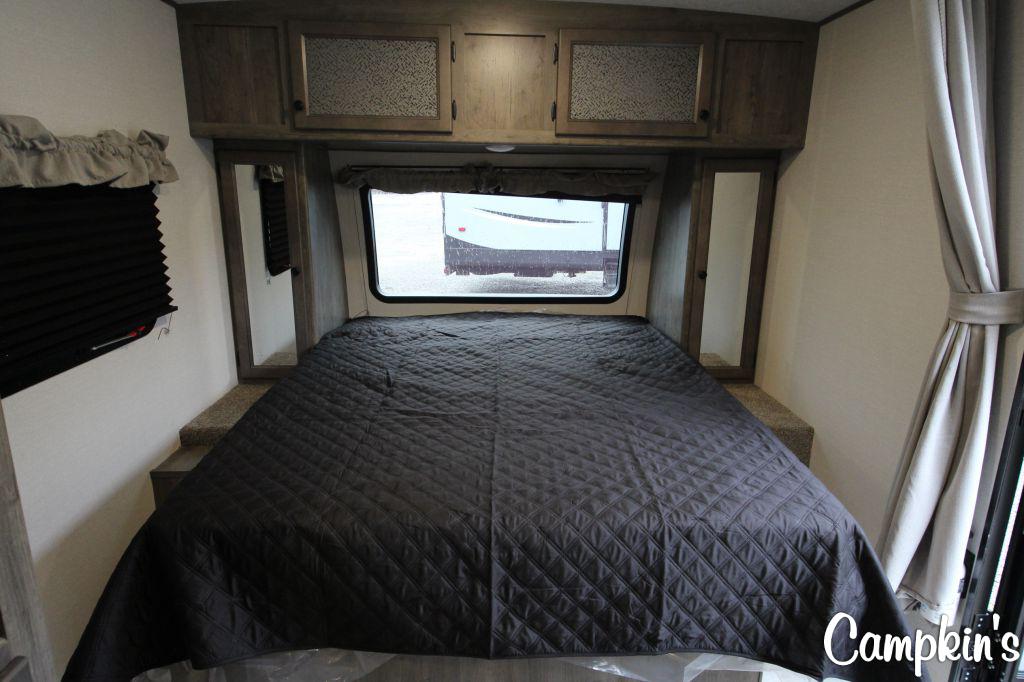 2021 COACHMEN APEX NANO 208BHS