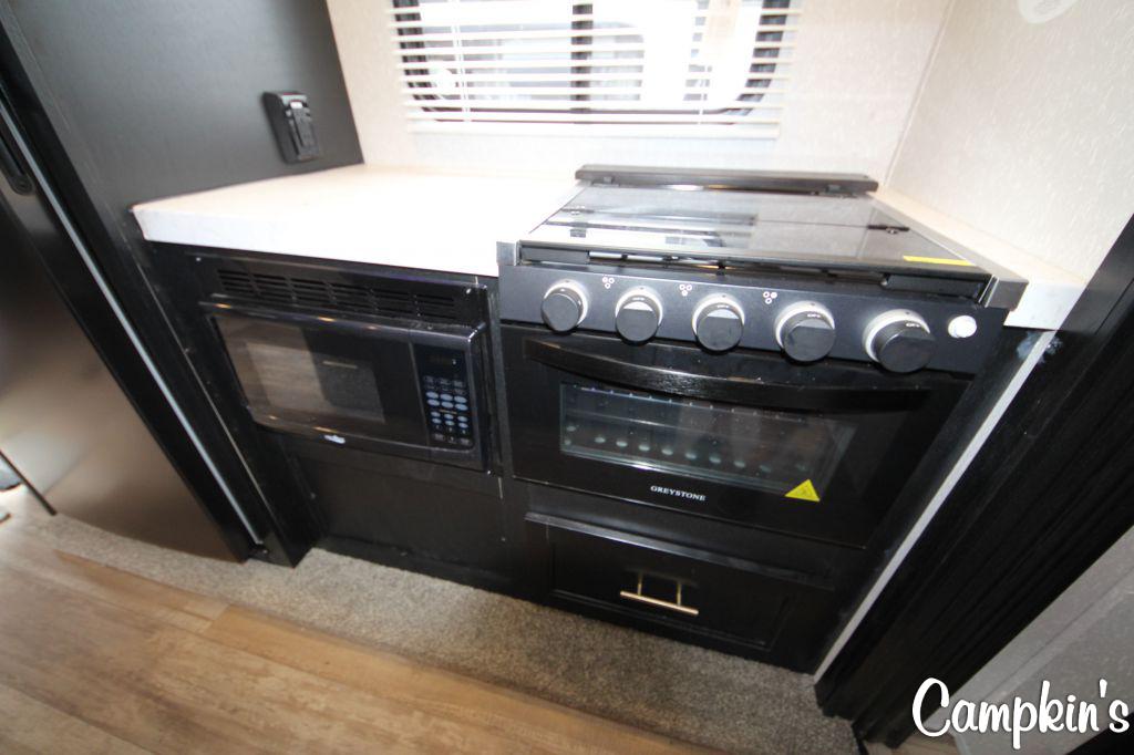 2022 FOREST RIVER CHEROKEE 304BH (SPECIAL)