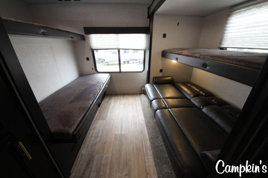 2022 FOREST RIVER CHEROKEE 304BH (SPECIAL)