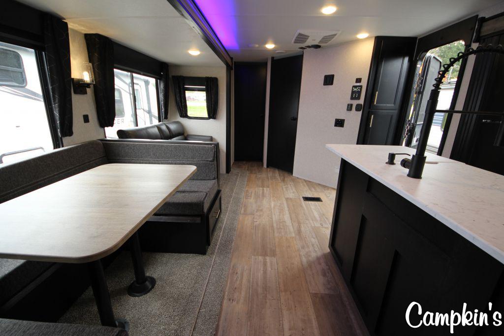 2022 FOREST RIVER CHEROKEE 304BH (SPECIAL)