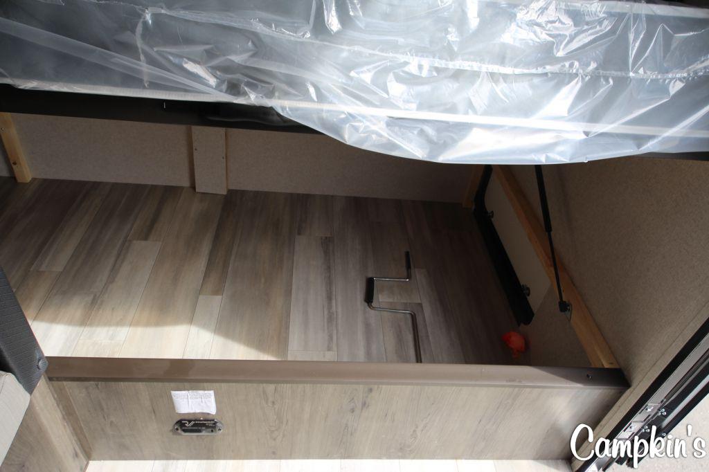 2021 COACHMEN CLIPPER CADET 17CBH
