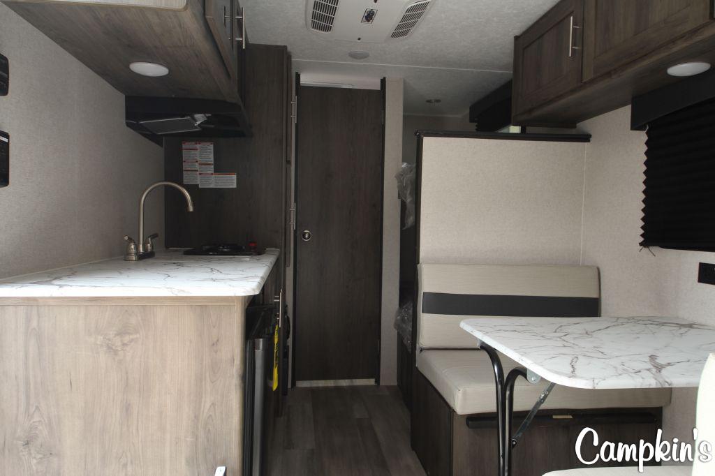 2021 COACHMEN CLIPPER CADET 17CBH