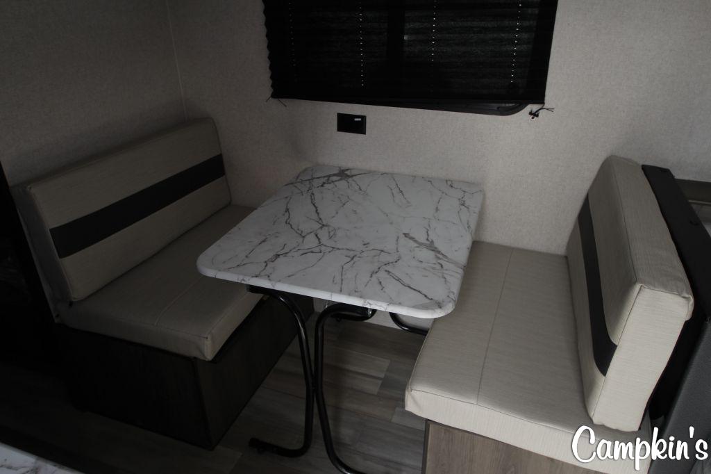 2021 COACHMEN CLIPPER CADET 17CBH