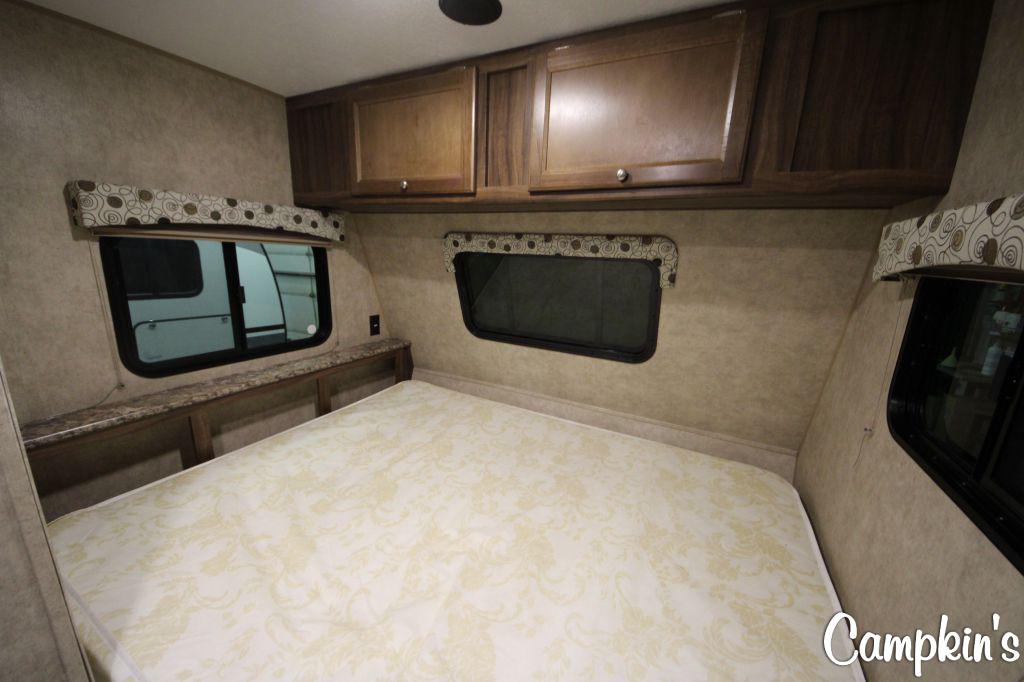 2017 COACHMEN CLIPPER 17RD