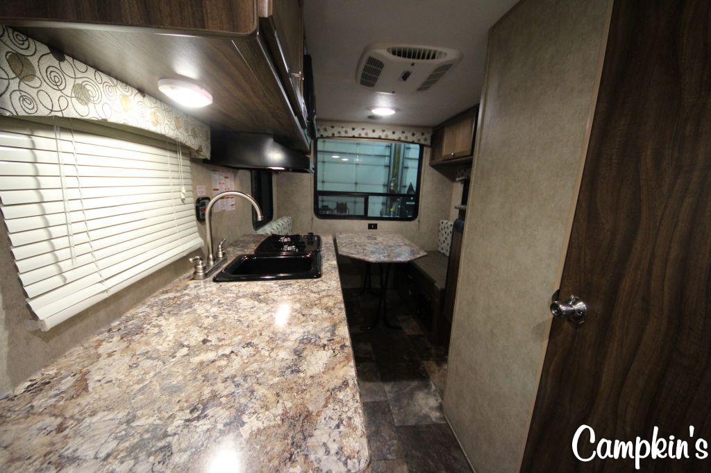 2017 COACHMEN CLIPPER 17RD