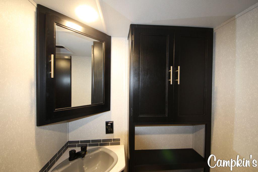 2023 FOREST RIVER CHEROKEE GREY WOLF 23MK