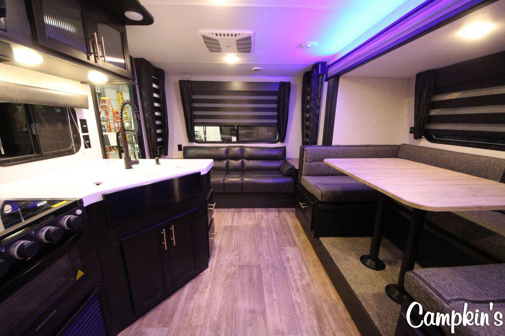 2023 FOREST RIVER CHEROKEE GREY WOLF 23MK