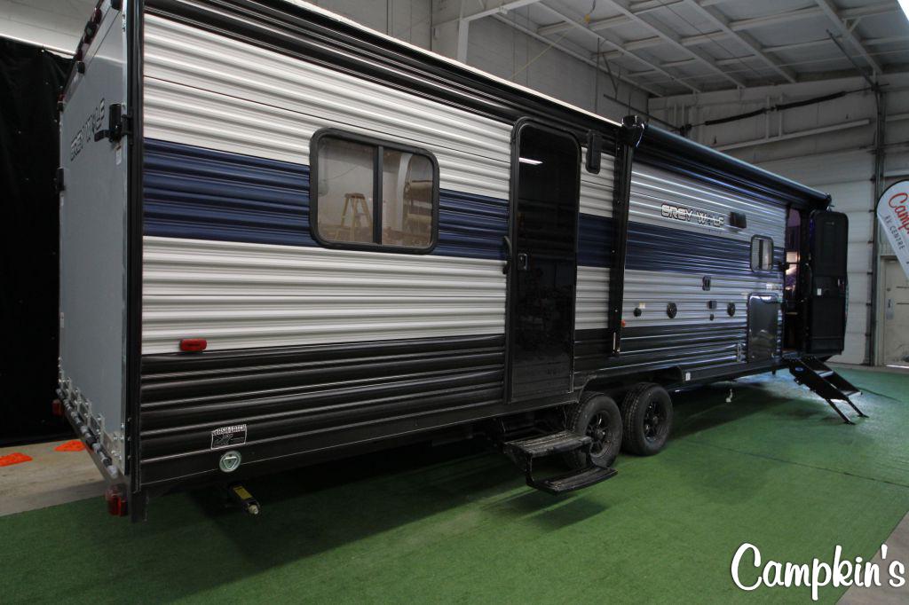2021 FOREST RIVER CHEROKEE GREY WOLF 27RR