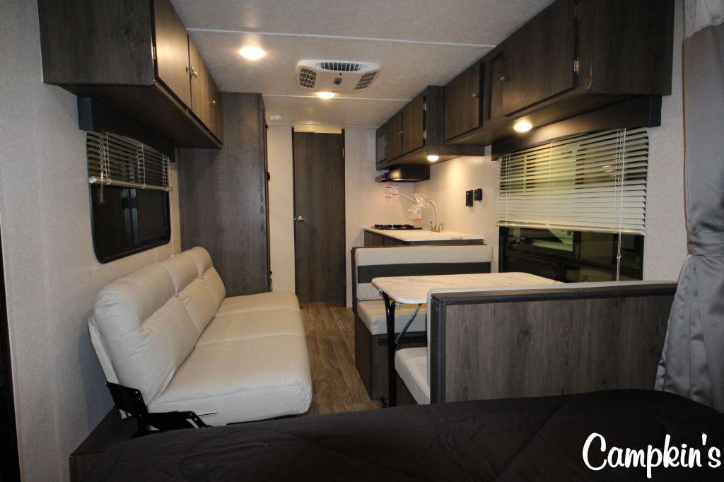 2020 COACHMEN CLIPPER CADET 21CFQ