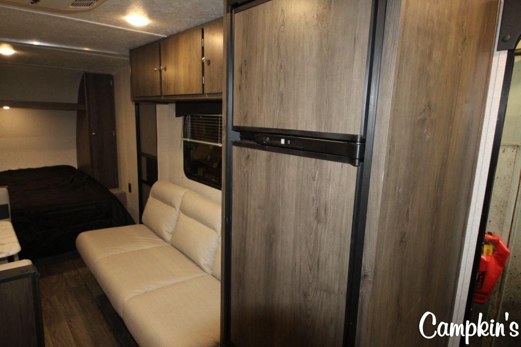 2020 COACHMEN CLIPPER CADET 21CFQ