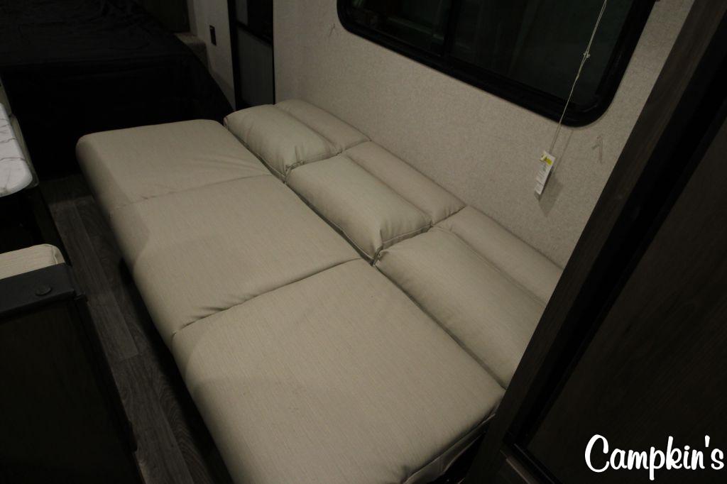 2020 COACHMEN CLIPPER CADET 21CFQ