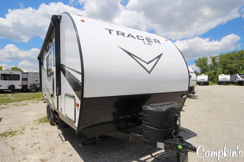 2022 PRIMETIME TRACER LE 200BHSLE