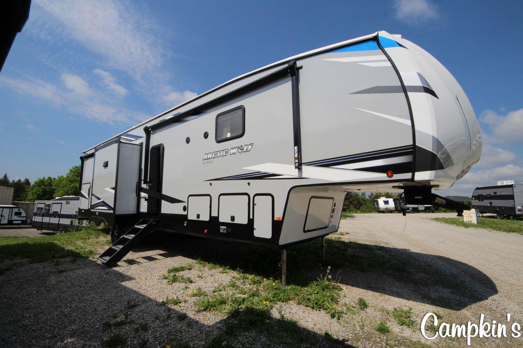 2022 FOREST RIVER CHEROKEE ARCTIC WOLF 3770 SUITE