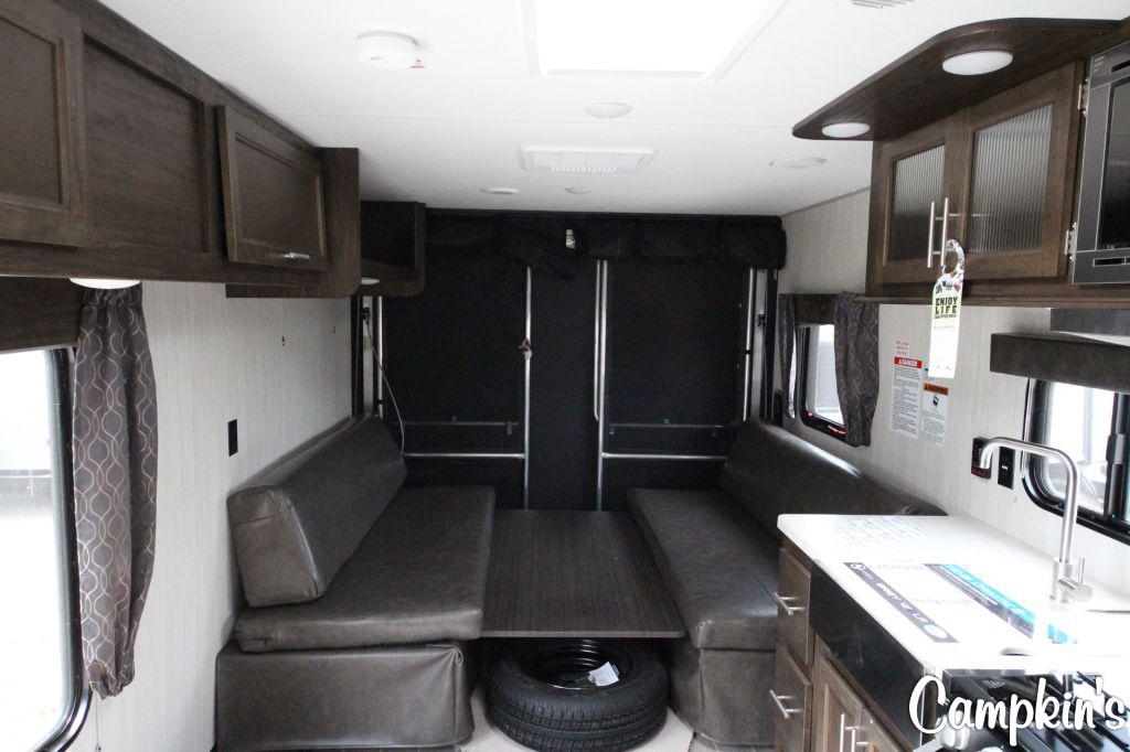 2020 FOREST RIVER GREY WOLF 26RR