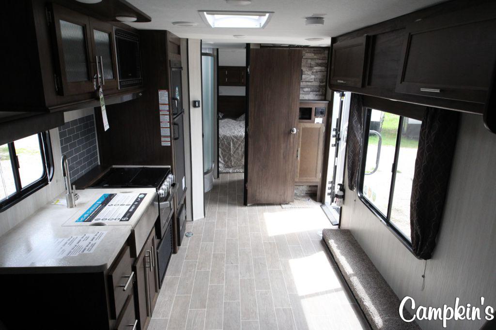 2020 FOREST RIVER GREY WOLF 26RR