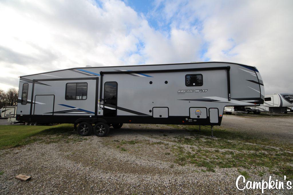 2022 FOREST RIVER CHEROKEE ARCTIC WOLF 3660 SUITE
