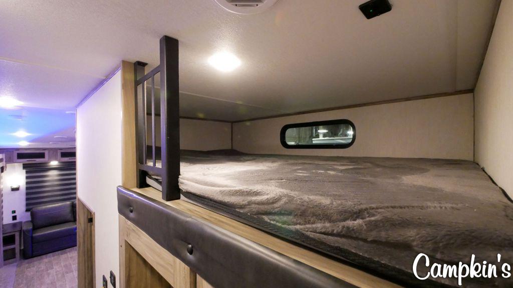 2022 FOREST RIVER CHEROKEE ARCTIC WOLF 3660 SUITE