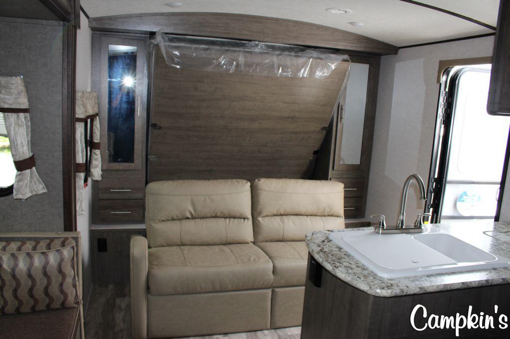 2019 FOREST RIVER SURVEYOR 200MBLE