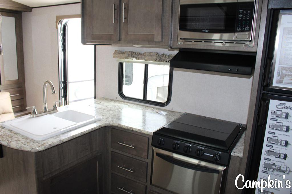 2019 FOREST RIVER SURVEYOR 200MBLE