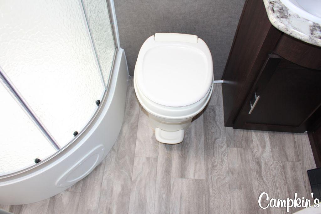 2019 FOREST RIVER SURVEYOR 200MBLE