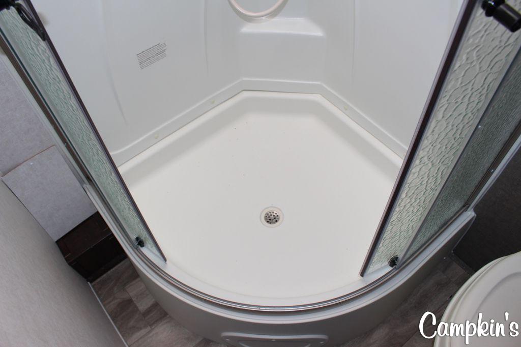 2019 FOREST RIVER SURVEYOR 200MBLE