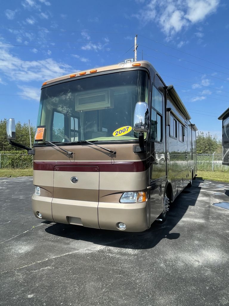 2007 Monaco knight 40pdq