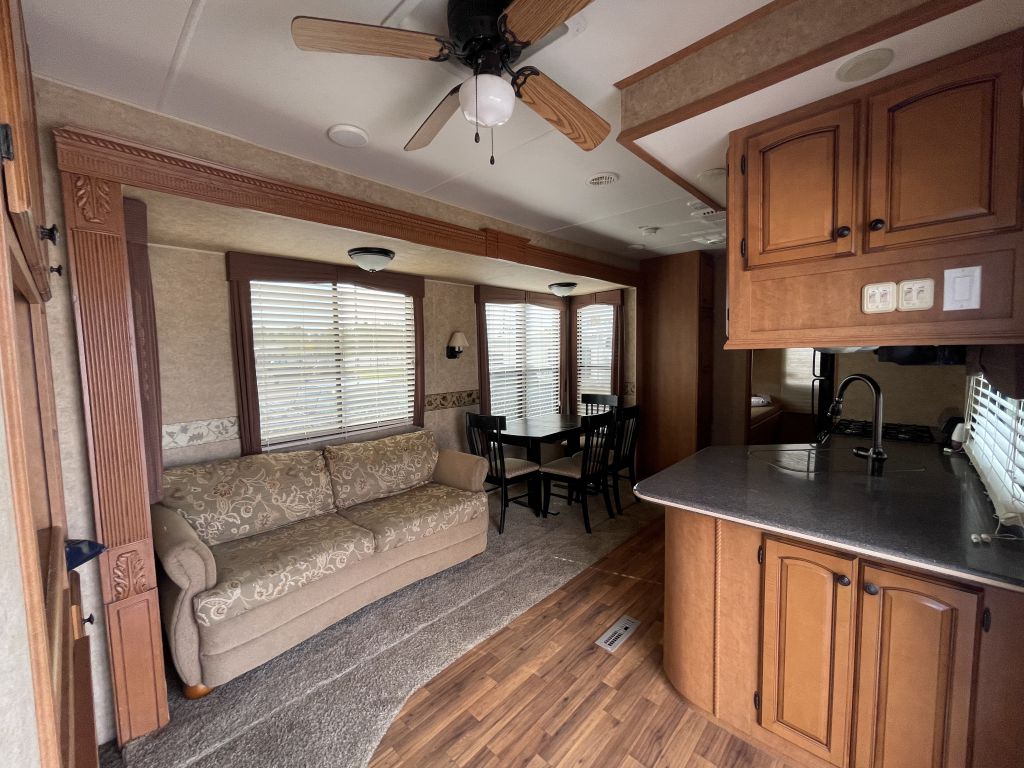 2011 Heartland country ridge 41rbqb