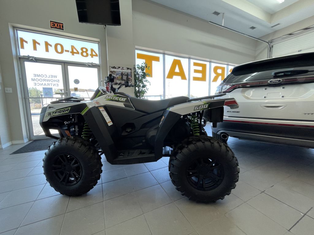 Vehicle Image - 2022 ATV Arctic Cat Alterra 600