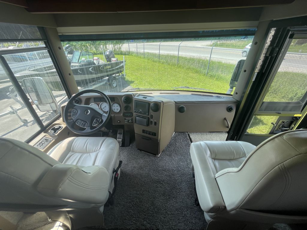 2010 Winnebago tour 40bd