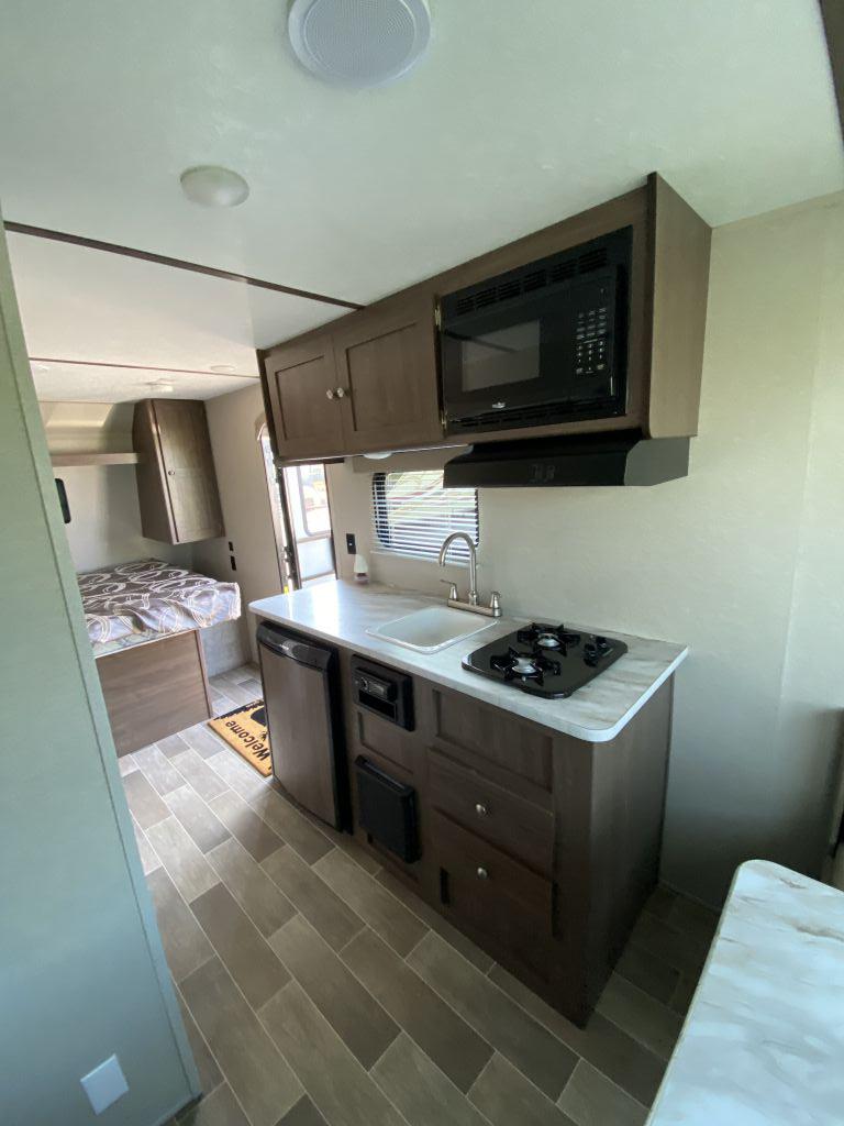 2019 Keystone RV hideout 177lhs