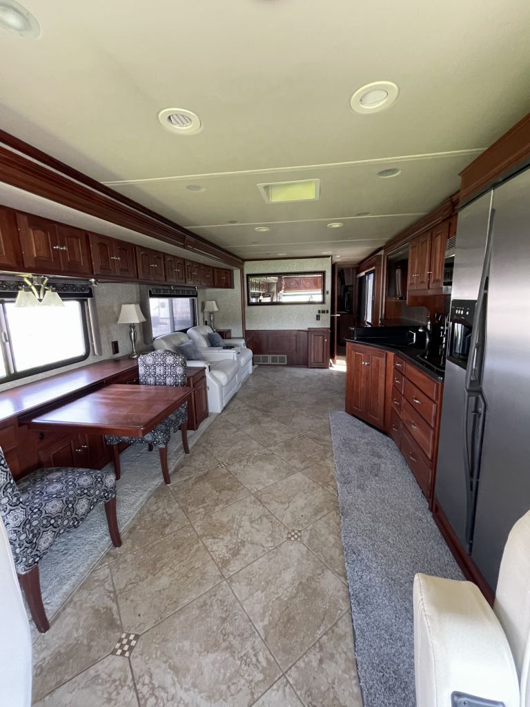 2010 Winnebago tour 40bd