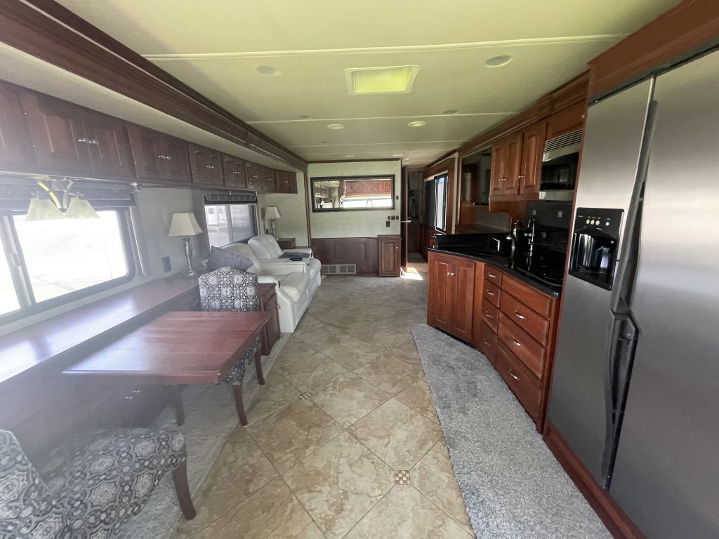 2010 Winnebago tour 40bd