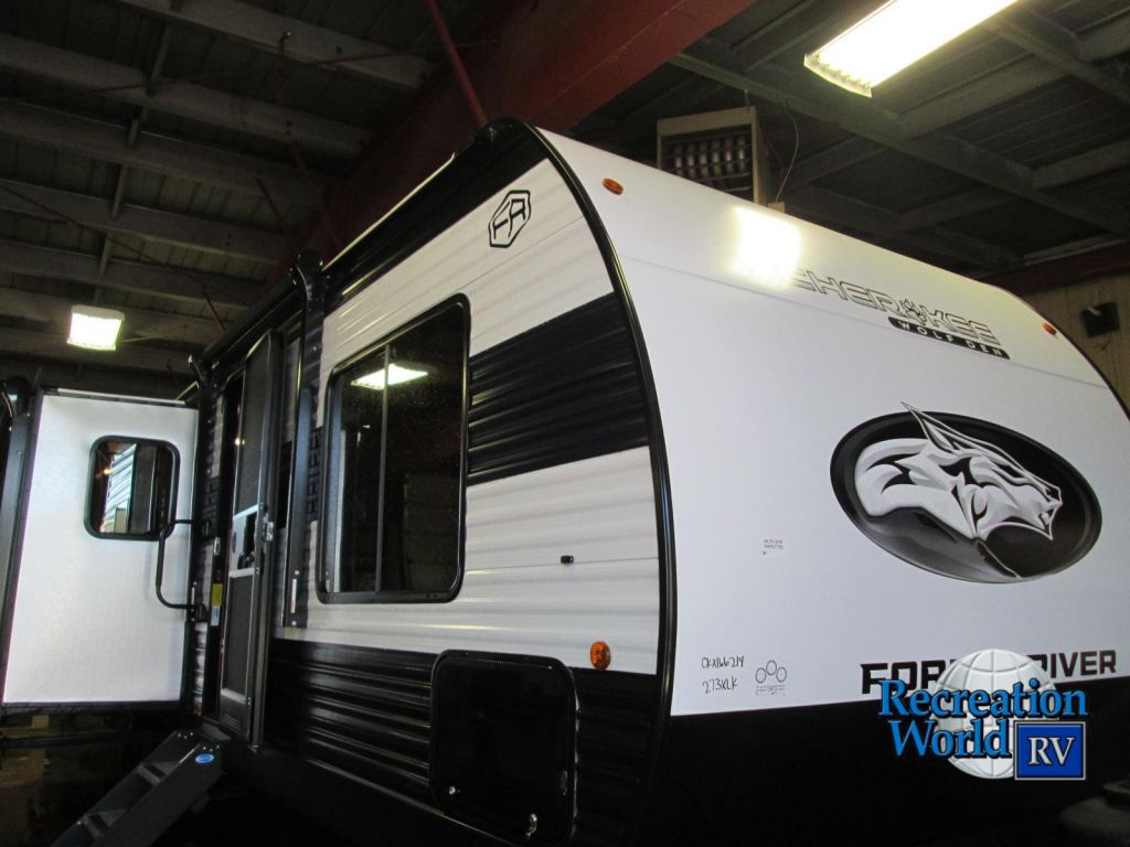 2025 CHEROKEE WOLF DEN 274XLK