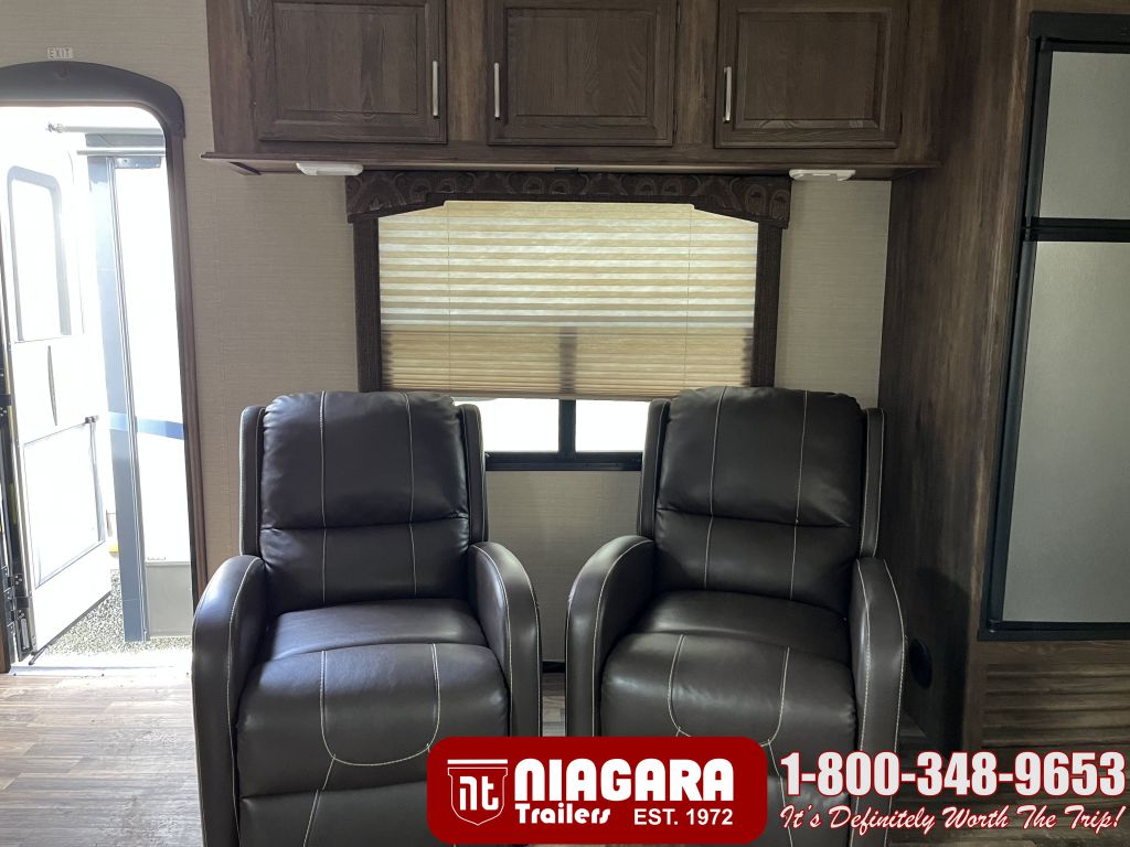 2016 Keystone RV 27rks