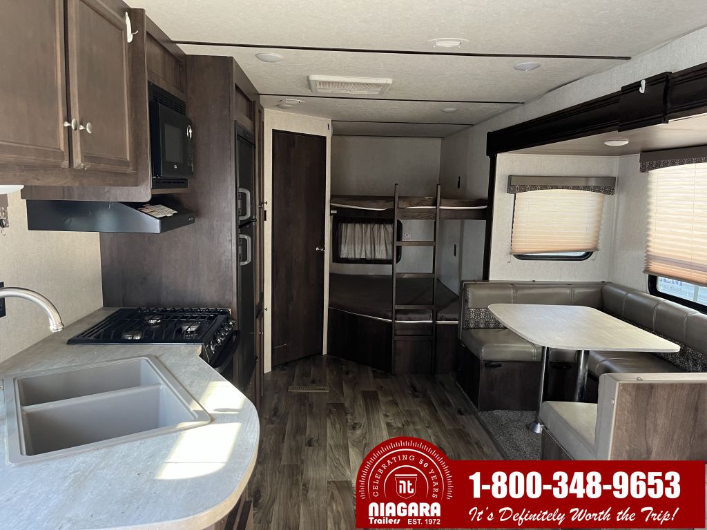 2018 Starcraft RV 27bhs