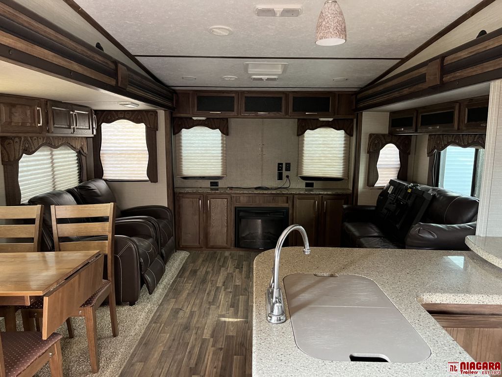 2016 Keystone RV cougar 29res