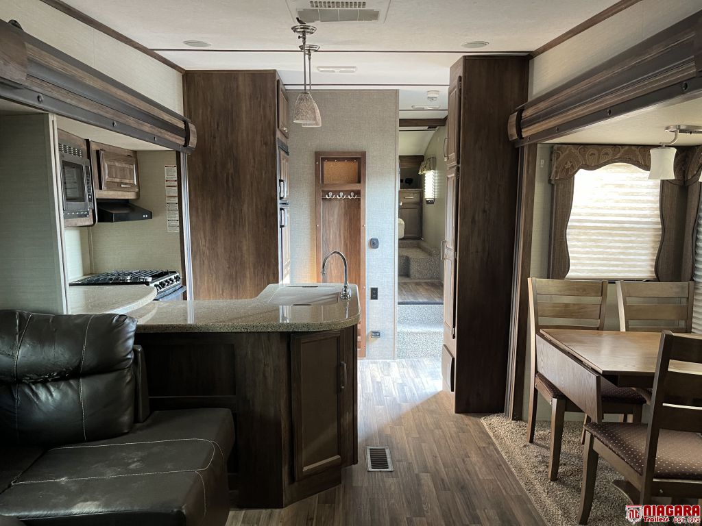 2016 Keystone RV cougar 29res