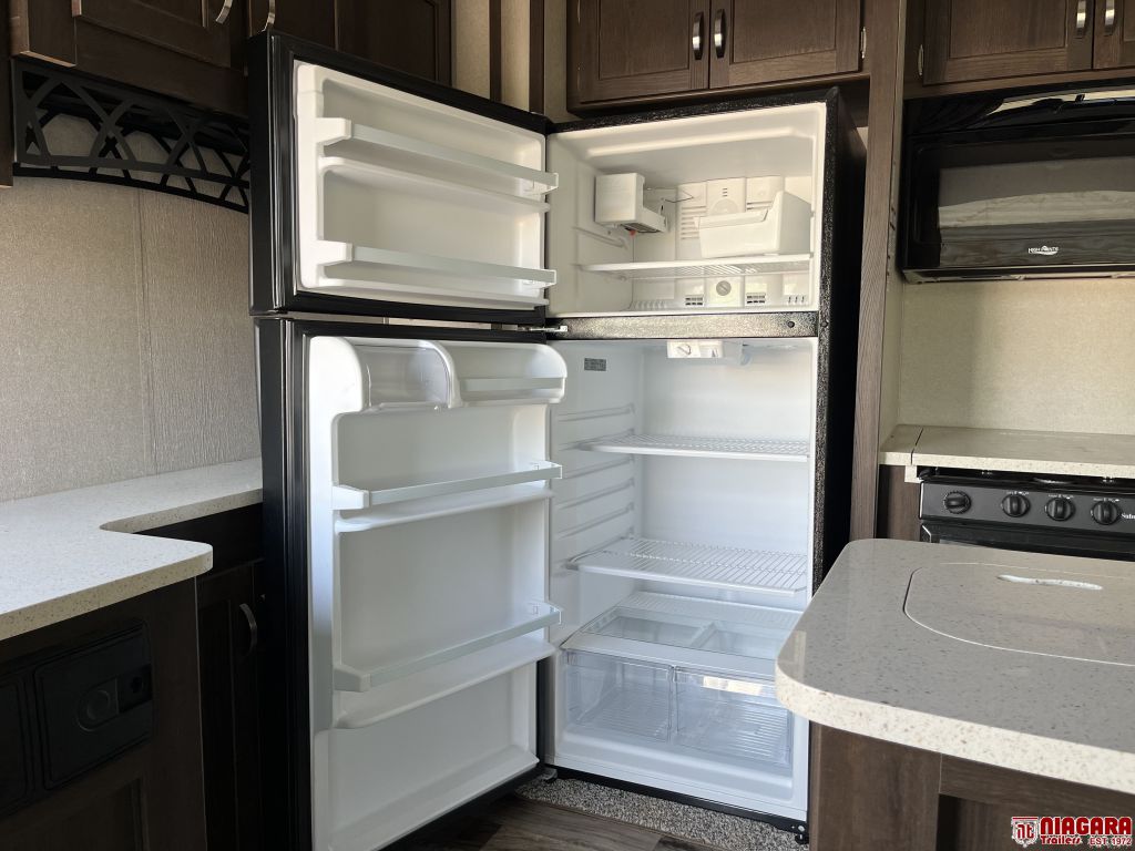 2018 Keystone RV residence 40loft