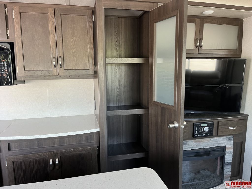 2018 Keystone RV residence 40loft