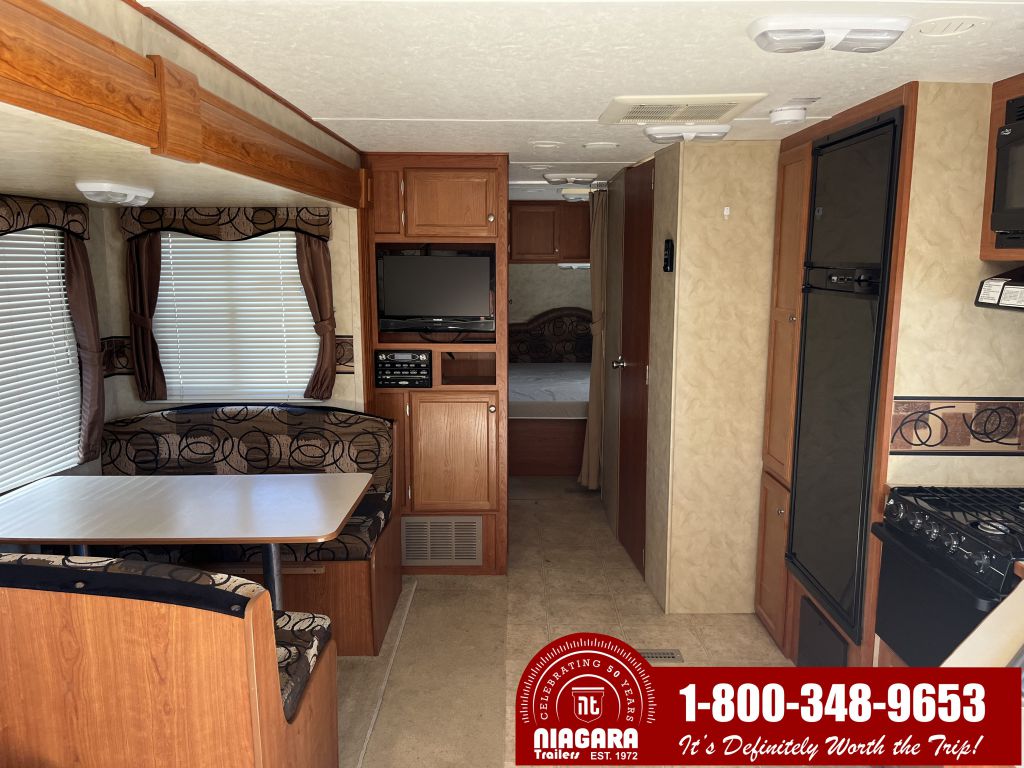 2011 Holiday Rambler 28rls